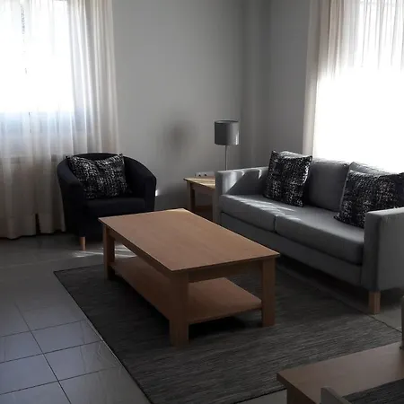 Familiares Apartamento *